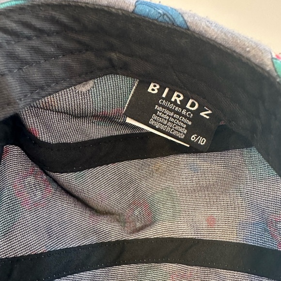 Birdz bubble gum hat - Picture 2 of 2